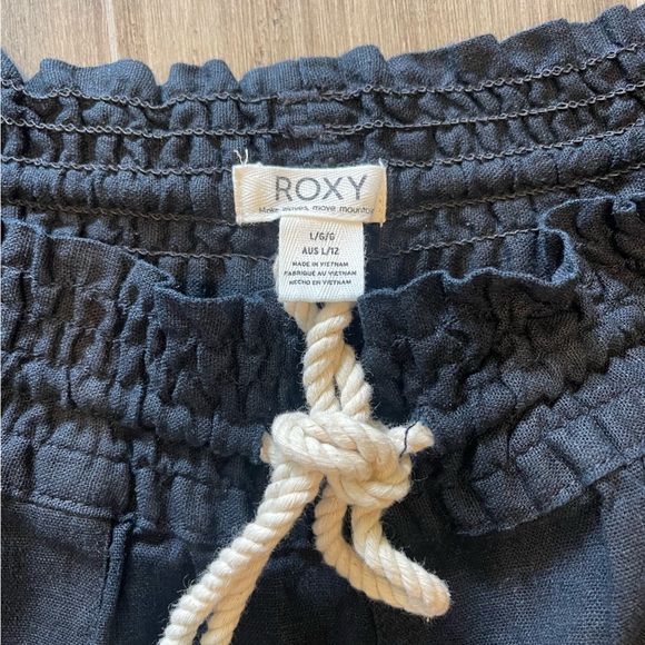 Roxy- Oceanside shorts - Picture 3 of 5
